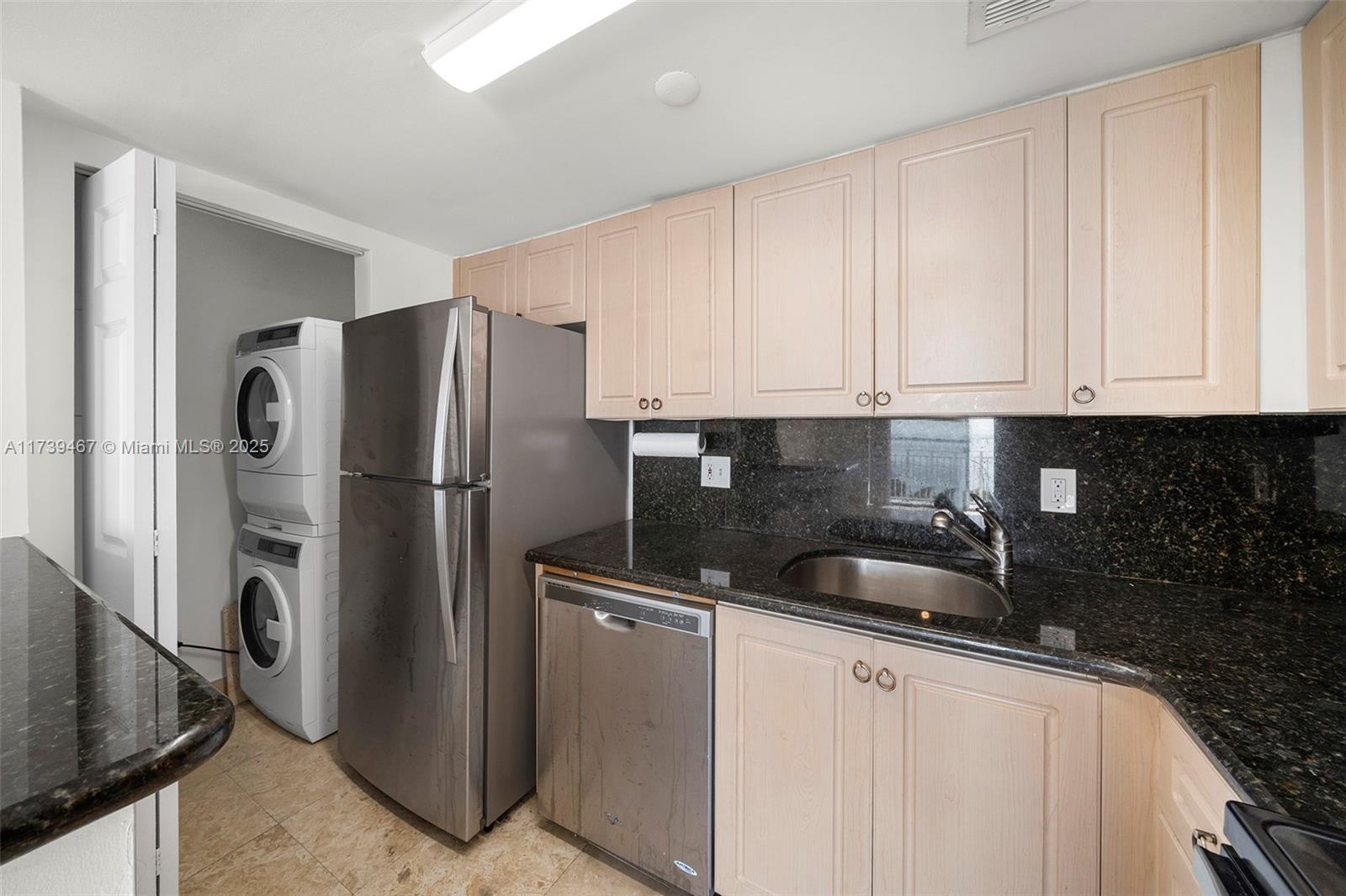 770 Claughton Island Dr #1206, Miami FL 33131
