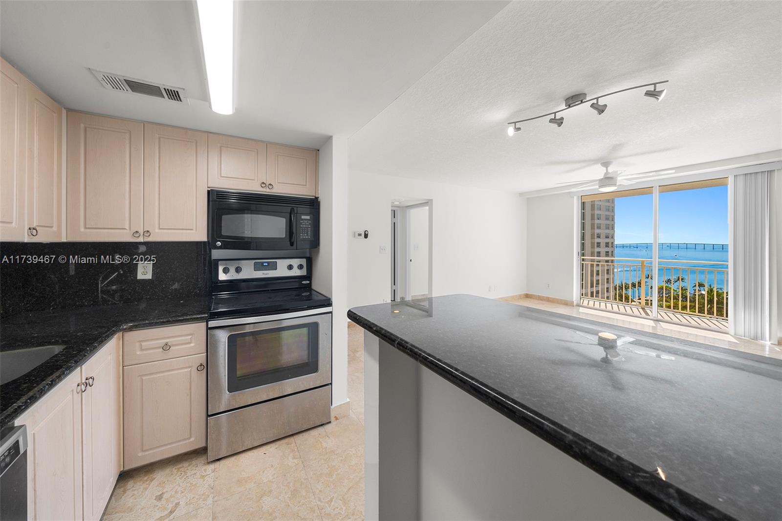 770 Claughton Island Dr #1206, Miami FL 33131