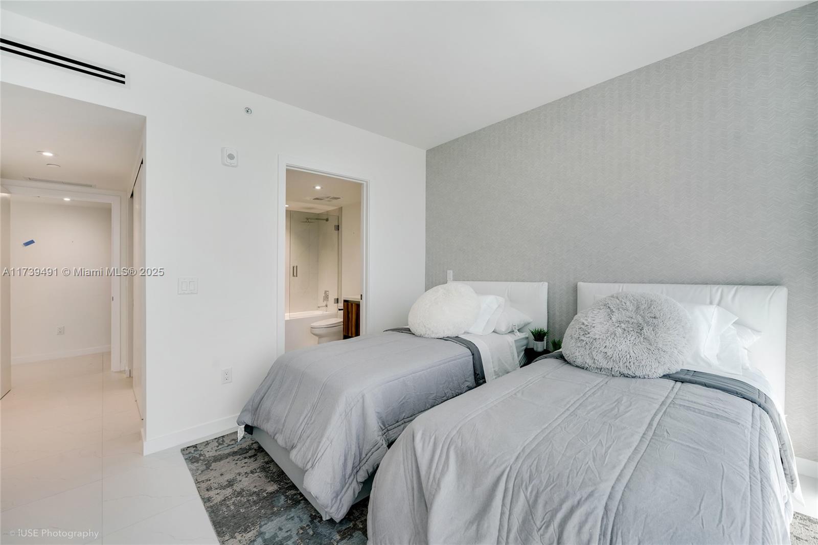 9901 W Bay Harbor Dr #406, Bal Harbour, Florida image 32