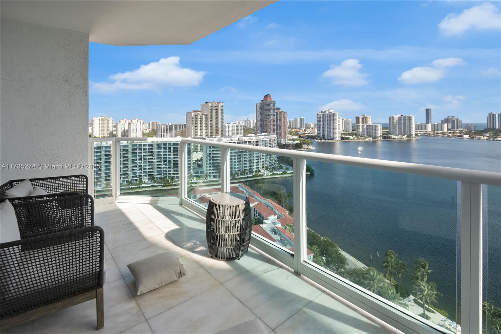 3301 NE 183rd St #2204, Aventura FL 33160