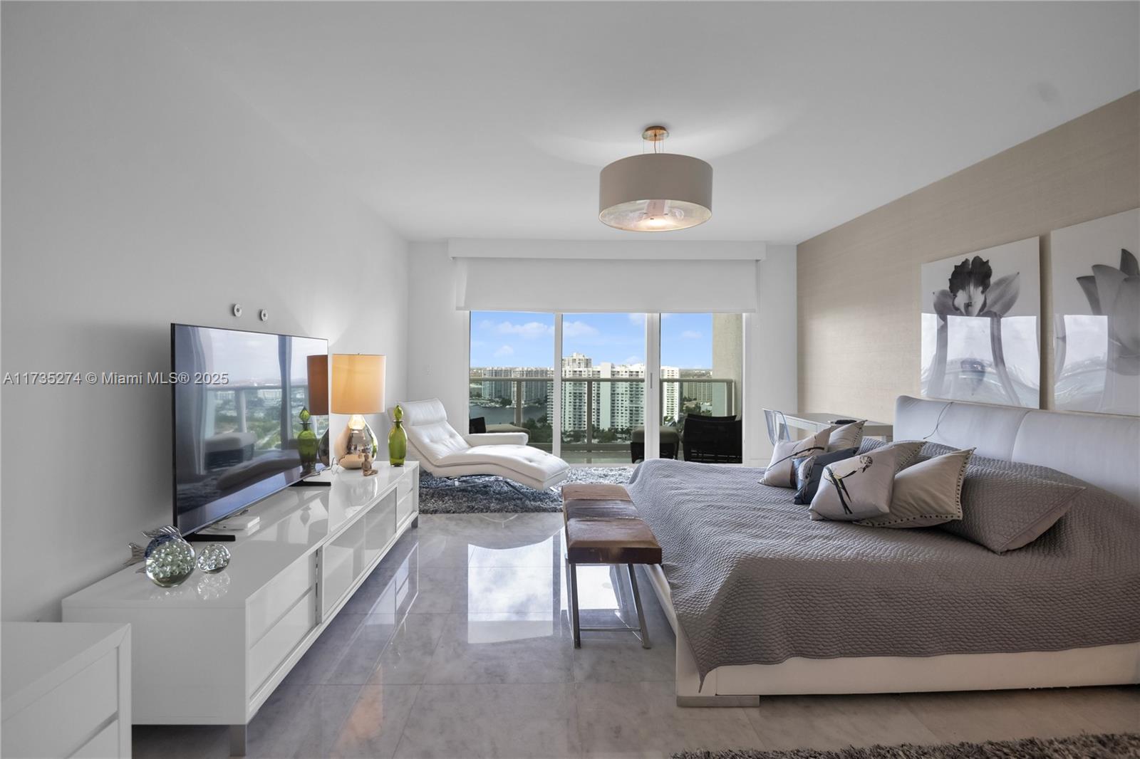 3301 NE 183rd St #2204, Aventura FL 33160