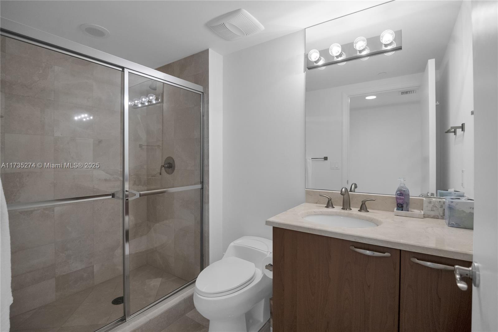 3301 NE 183rd St #2204, Aventura FL 33160