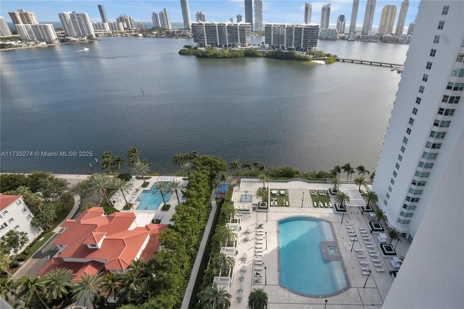 3301 NE 183rd St #2204, Aventura FL 33160