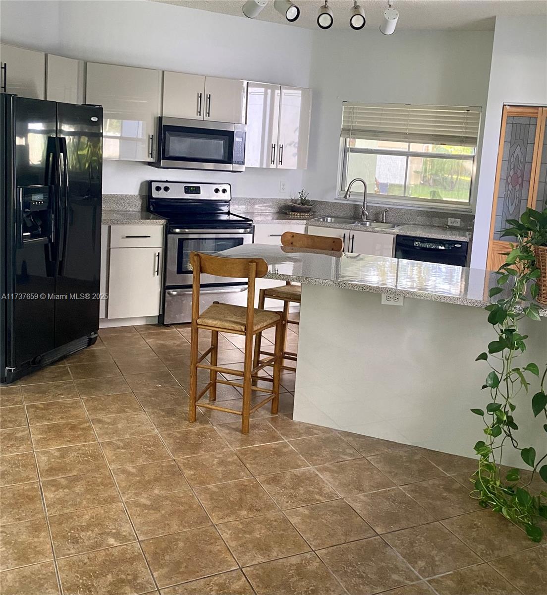 201 NW 207th Ave, Pembroke Pines, Florida image 5