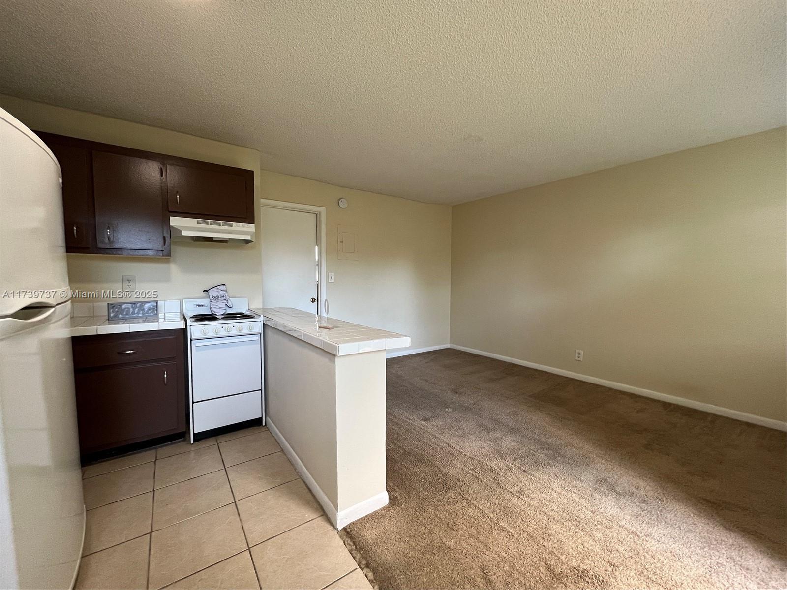 5192 NE 6th Ave #802, Oakland Park, Florida image 2