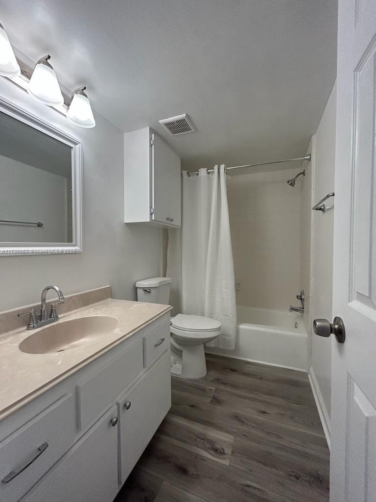 2050 Oleander Blvd #5-101, Fort Pierce, Florida image 14