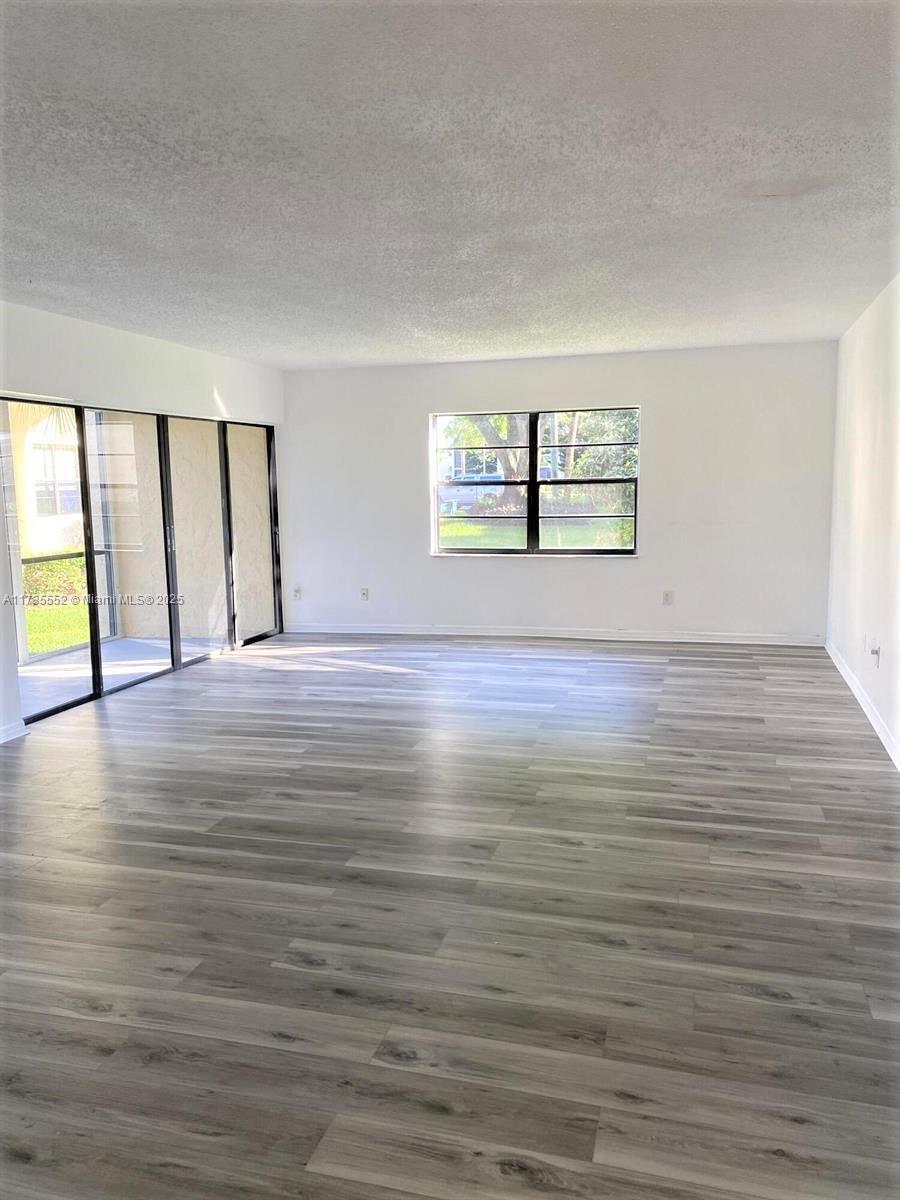 2050 Oleander Blvd #5-101, Fort Pierce, Florida image 2