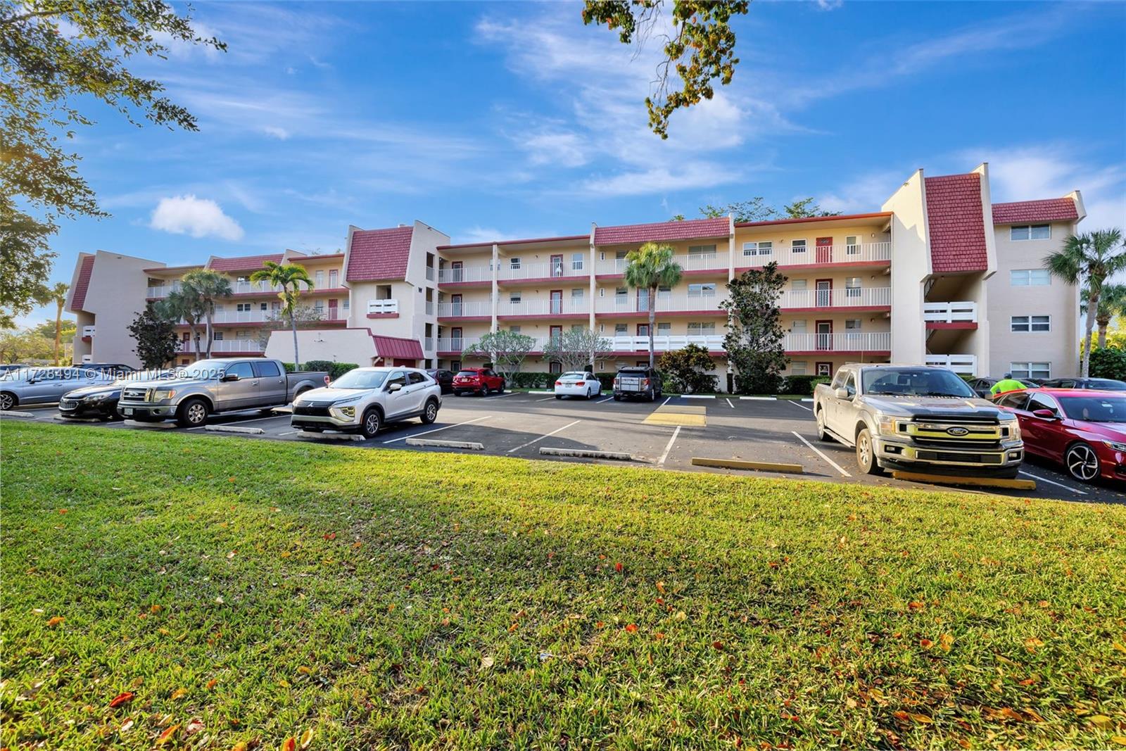 1035 Country Club Dr #206, Margate, Florida image 19