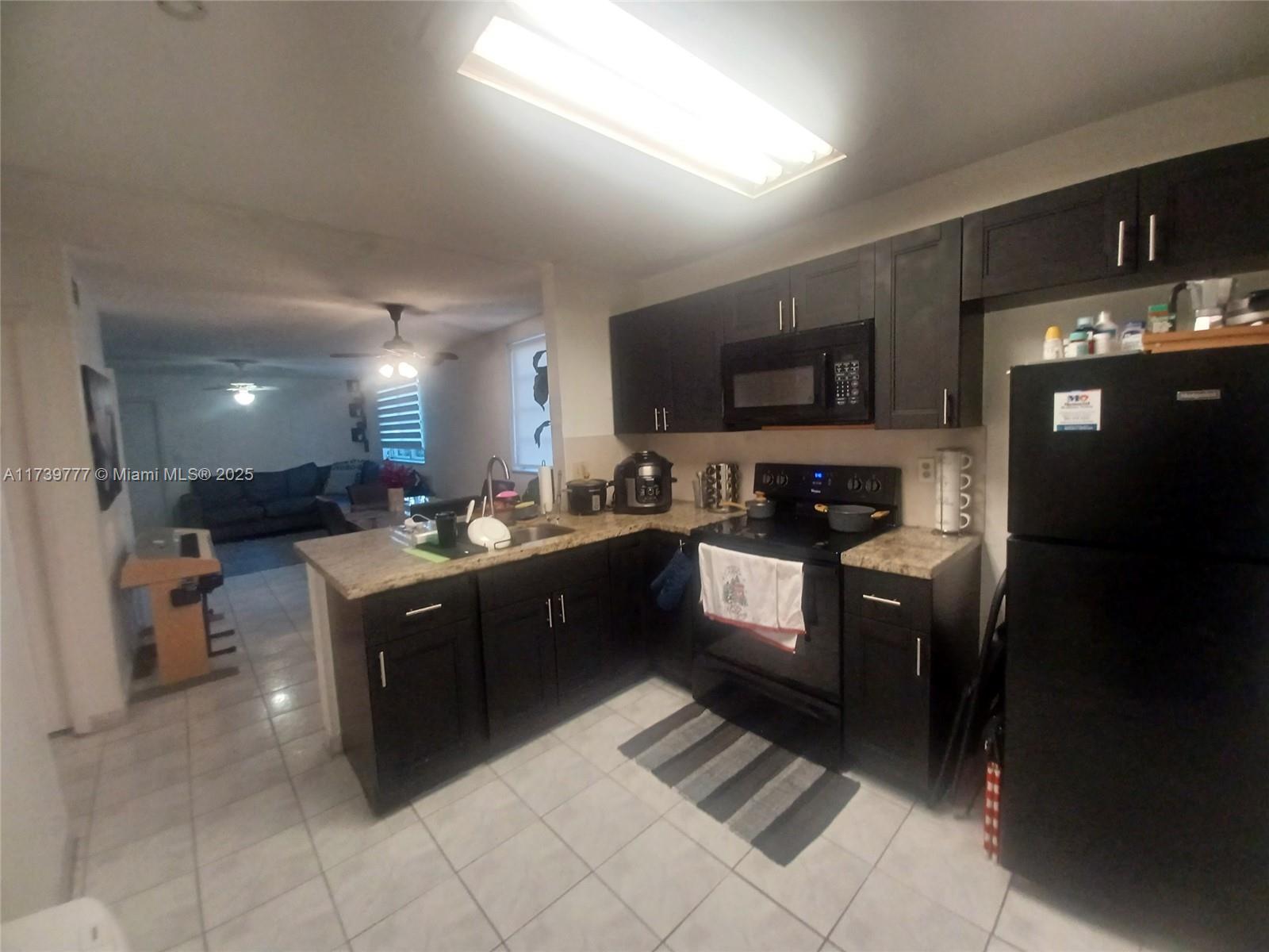 3777 NW 78th Ave #8E, Davie, Florida image 9