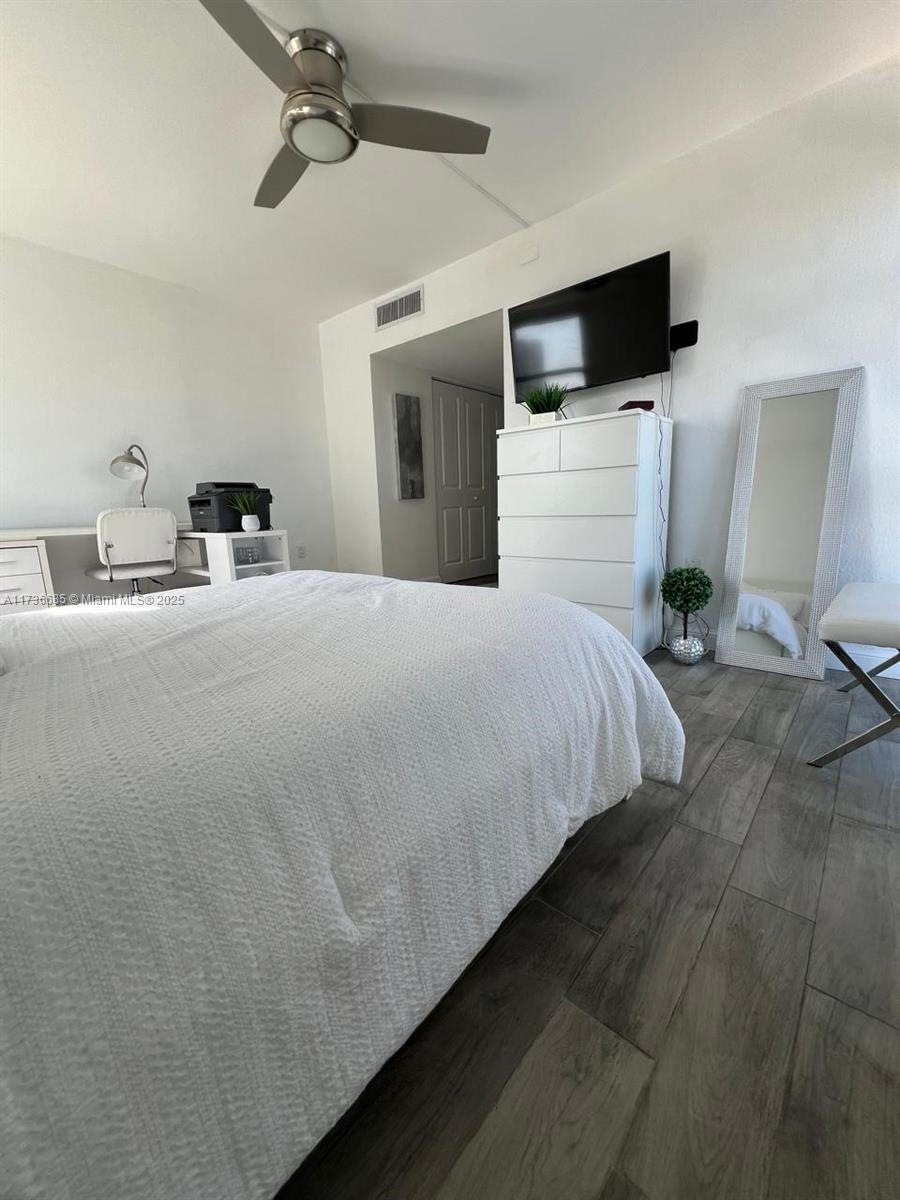 3625 N Country Club Dr #1103, Aventura, Florida image 14