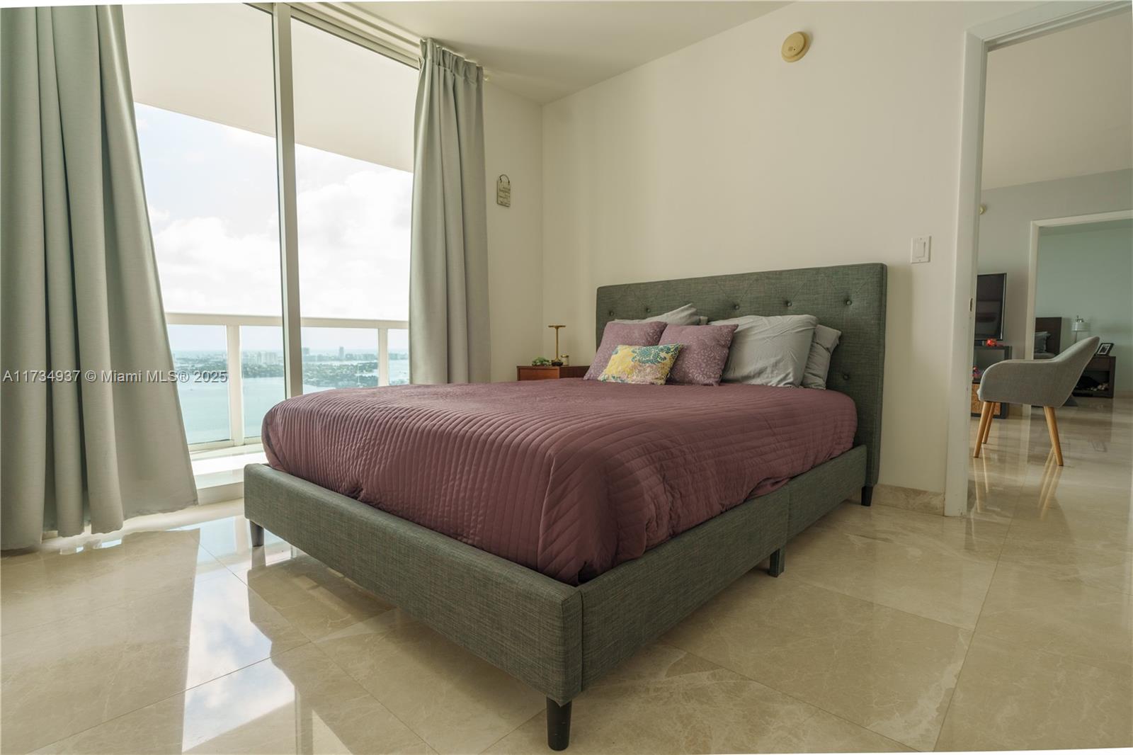 1800 N Bayshore Dr #4007, Miami FL 33132