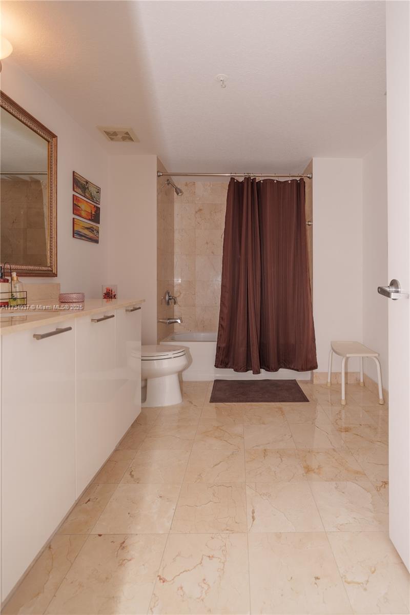 1800 N Bayshore Dr #4007, Miami FL 33132