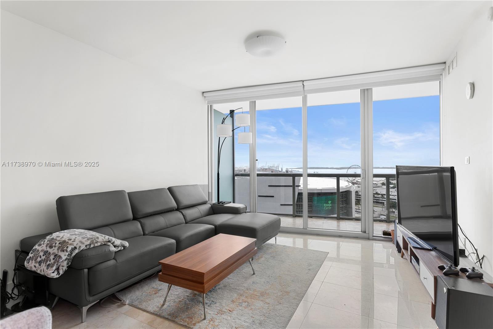 888 Biscayne Blvd #1707, Miami FL 33132