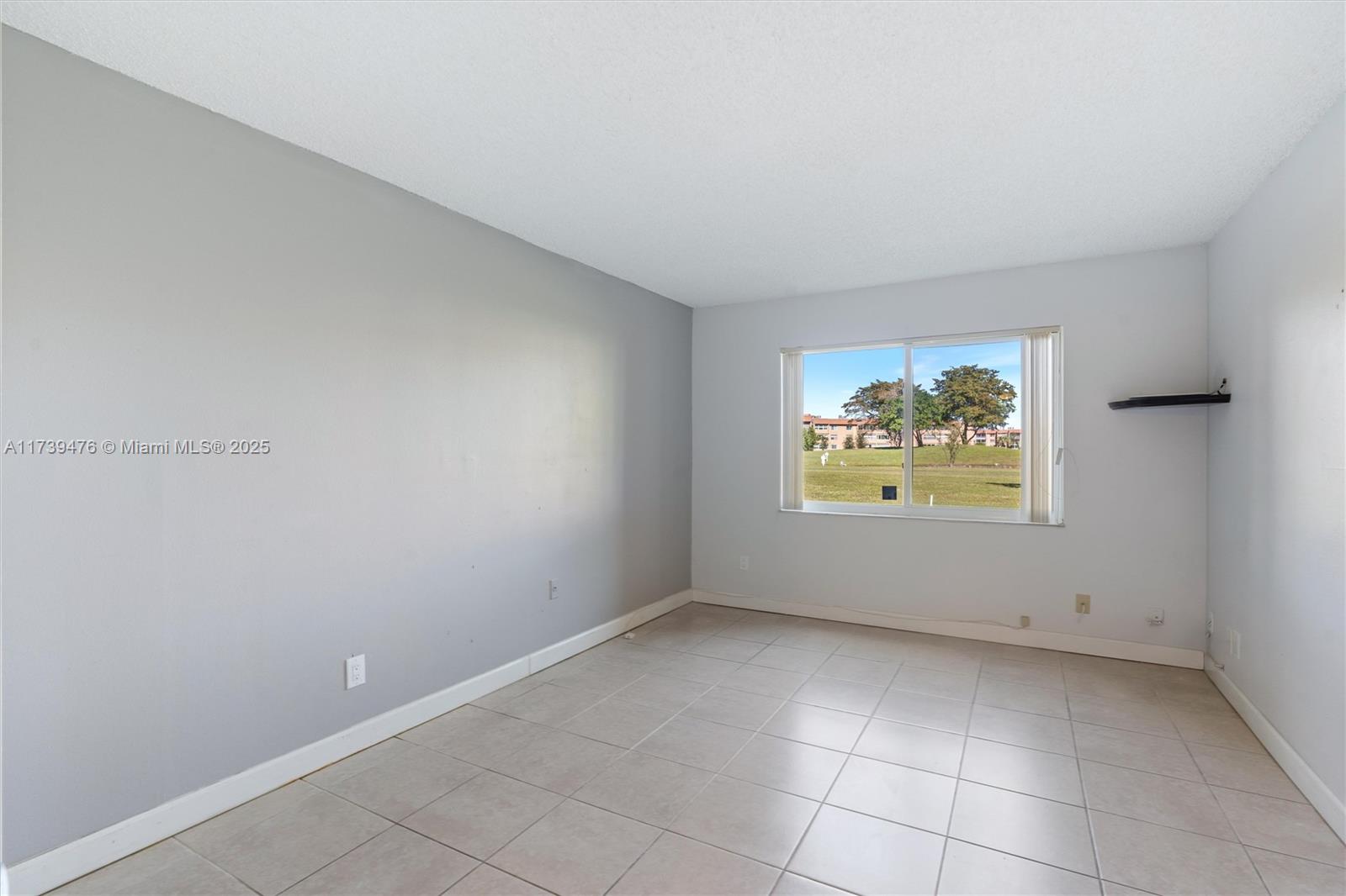 9761 Sunrise Lakes Blvd #107, Sunrise, Florida image 7