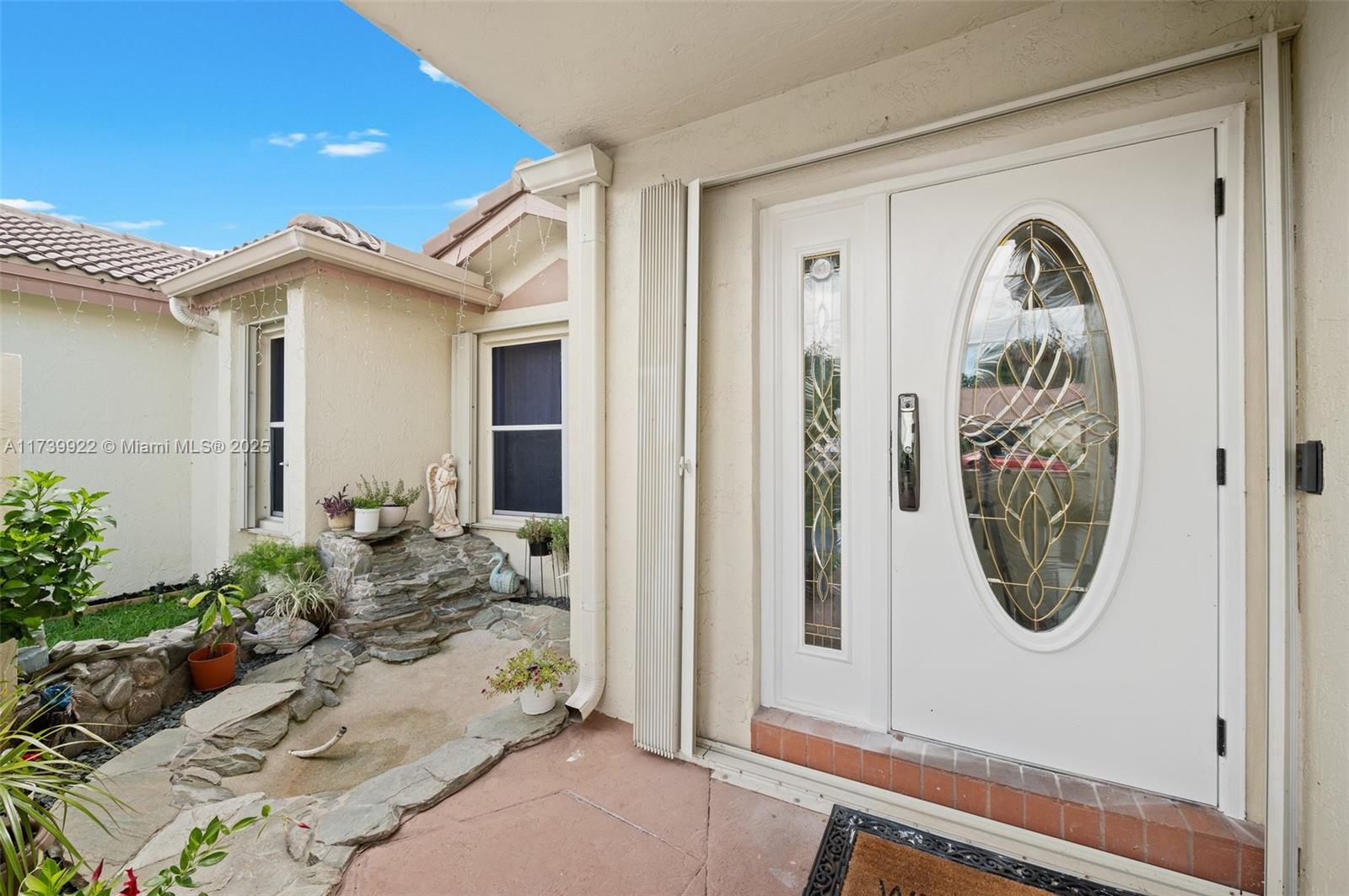 5421 Hawkes Bluff Ave, Davie, Florida image 3