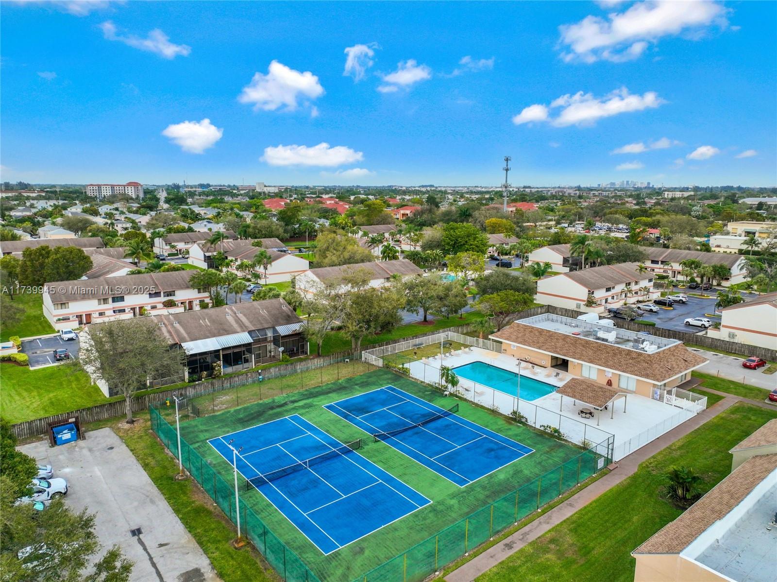 7175 Orange Dr #114H, Davie, Florida image 46