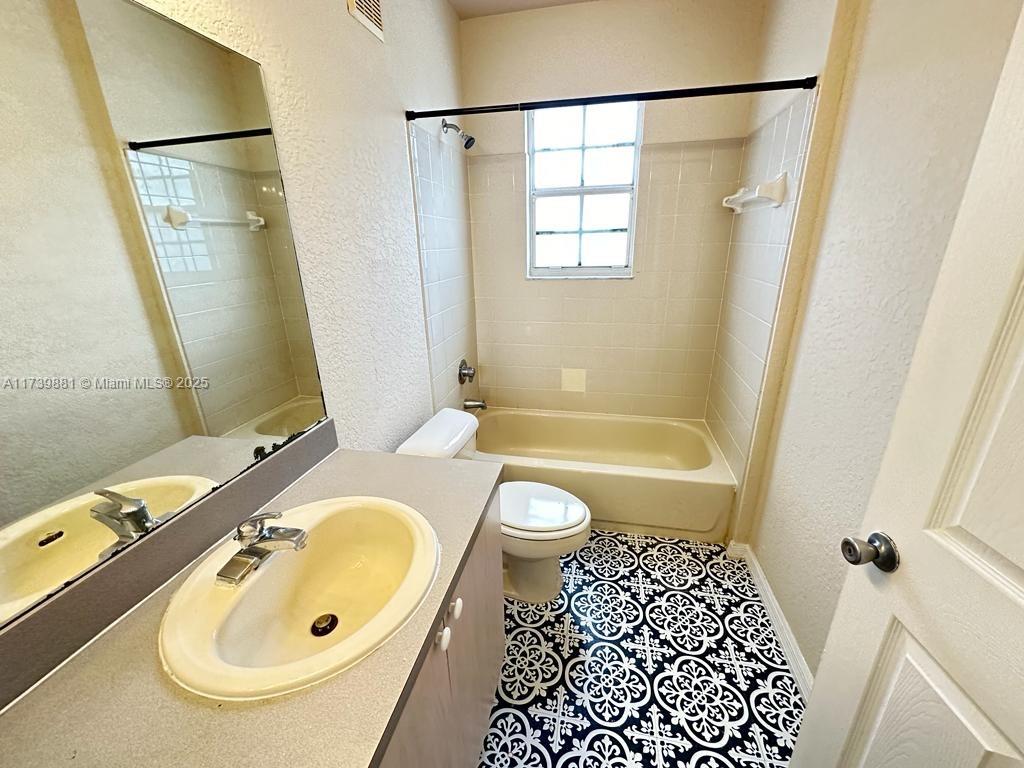 1805 Belmont Ln #1805, North Lauderdale, Florida image 20