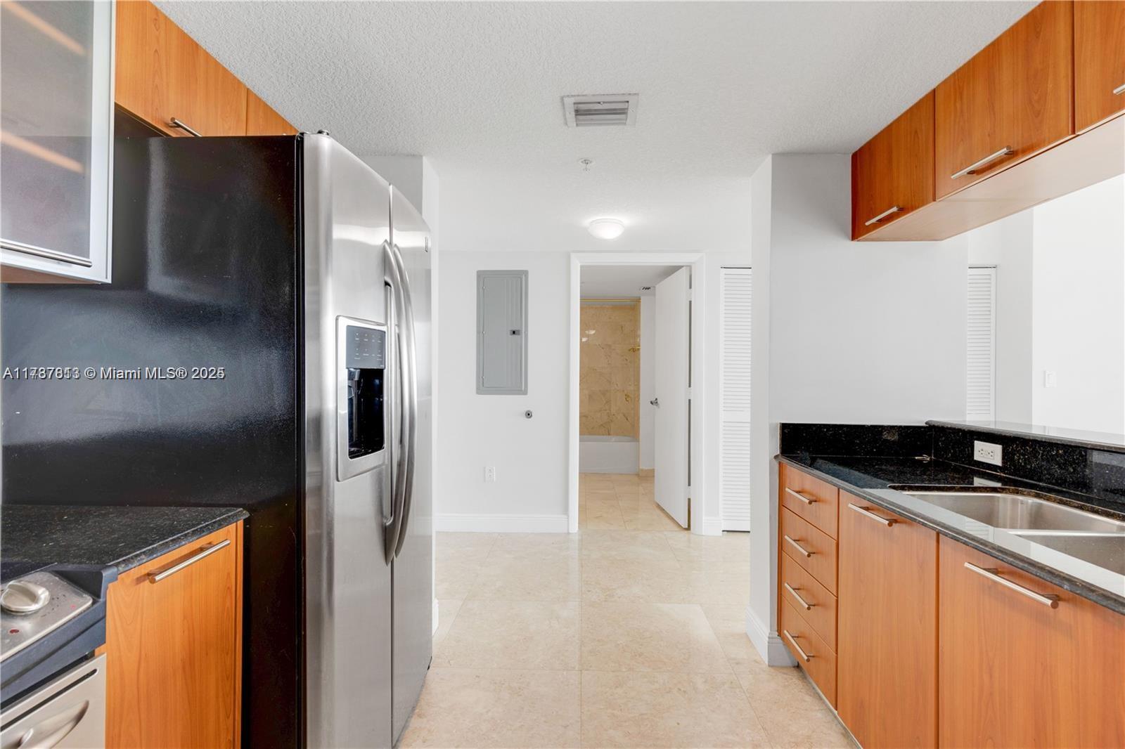 1800 N Bayshore Dr #2510, Miami FL 33132