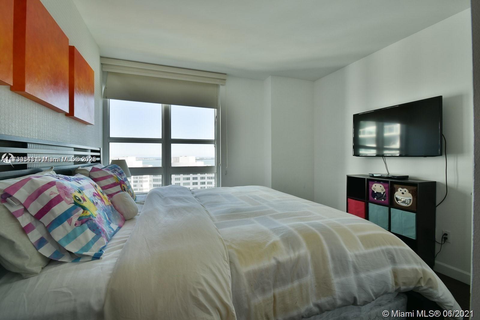 Listing Photo 10