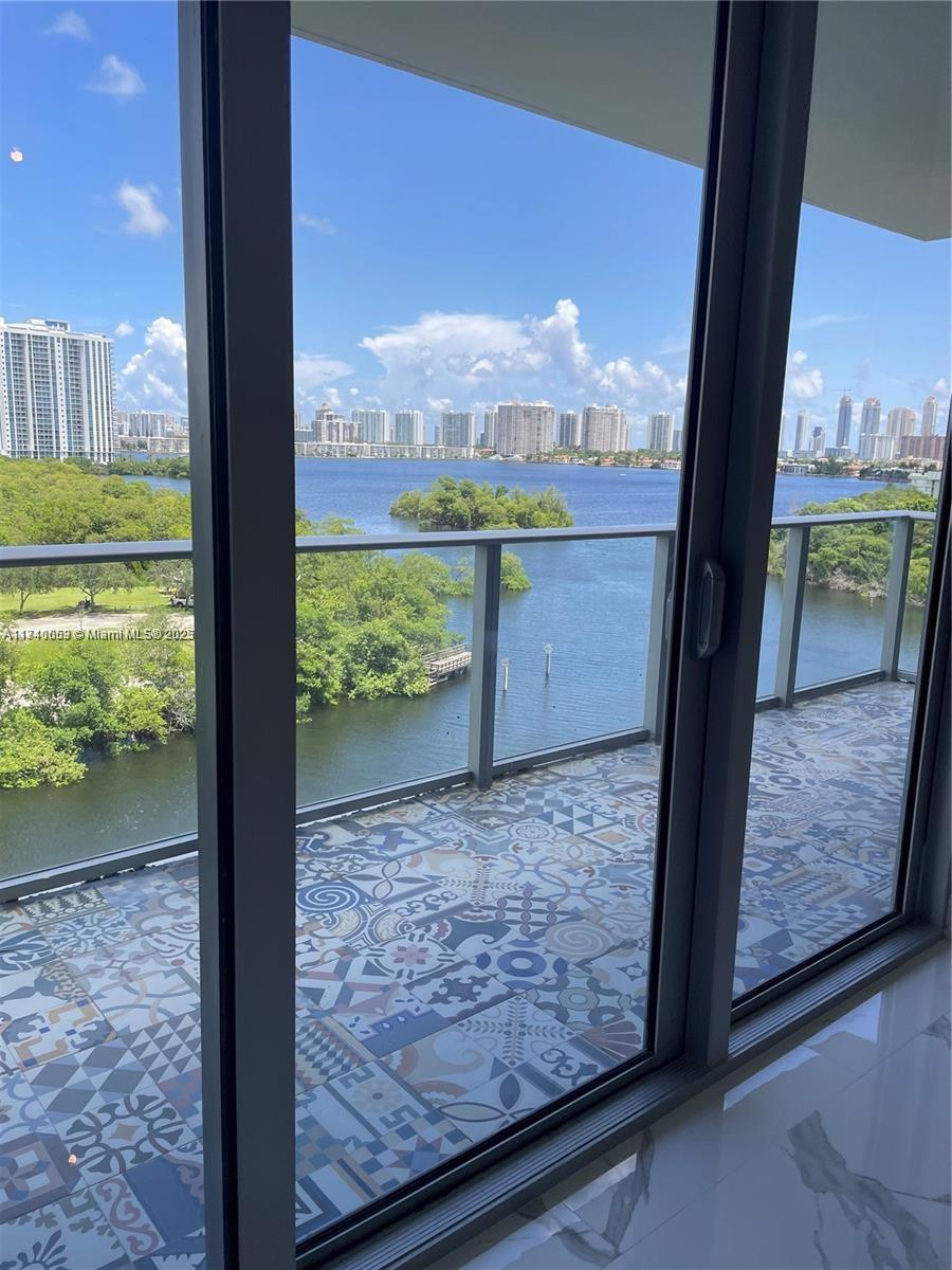 16385 Biscayne Blvd #805, North Miami Beach, Florida image 1