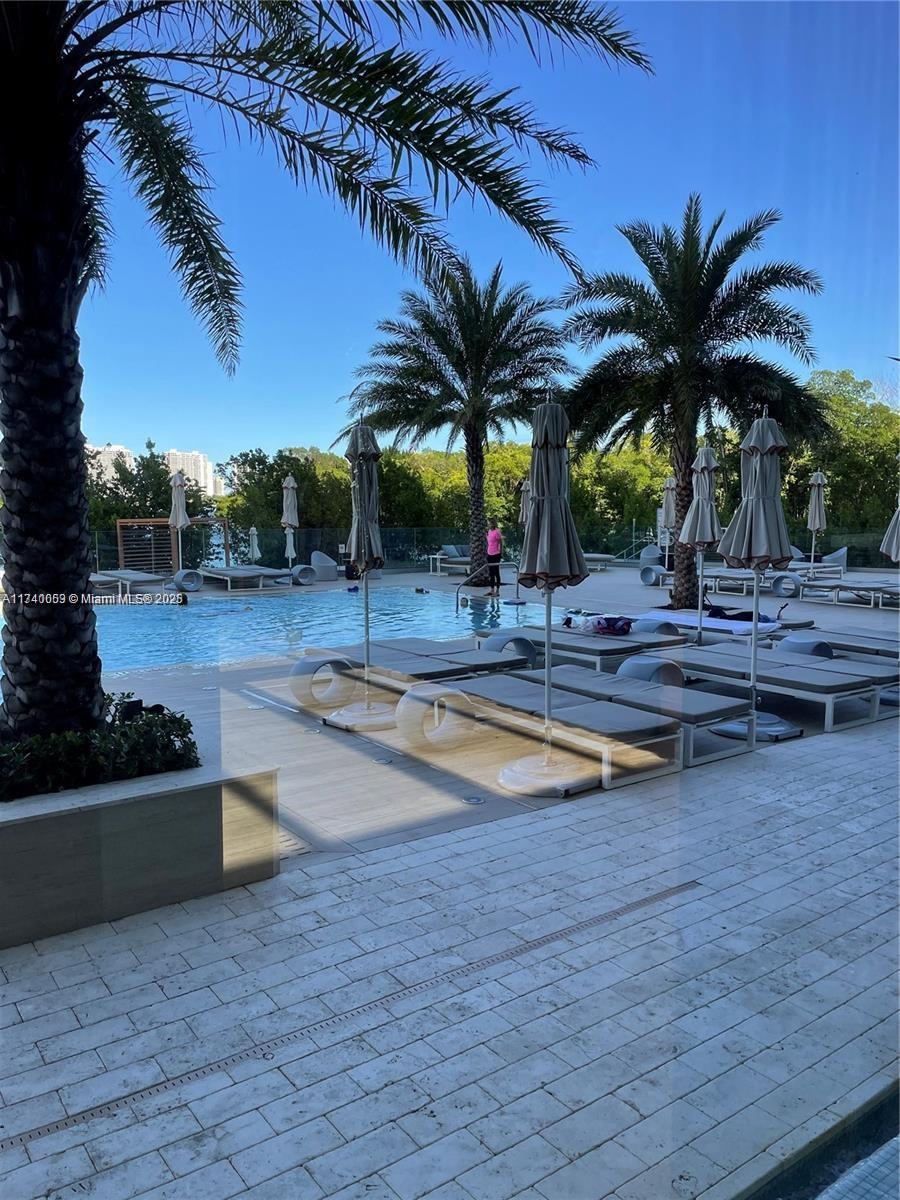 16385 Biscayne Blvd #805, North Miami Beach, Florida image 10