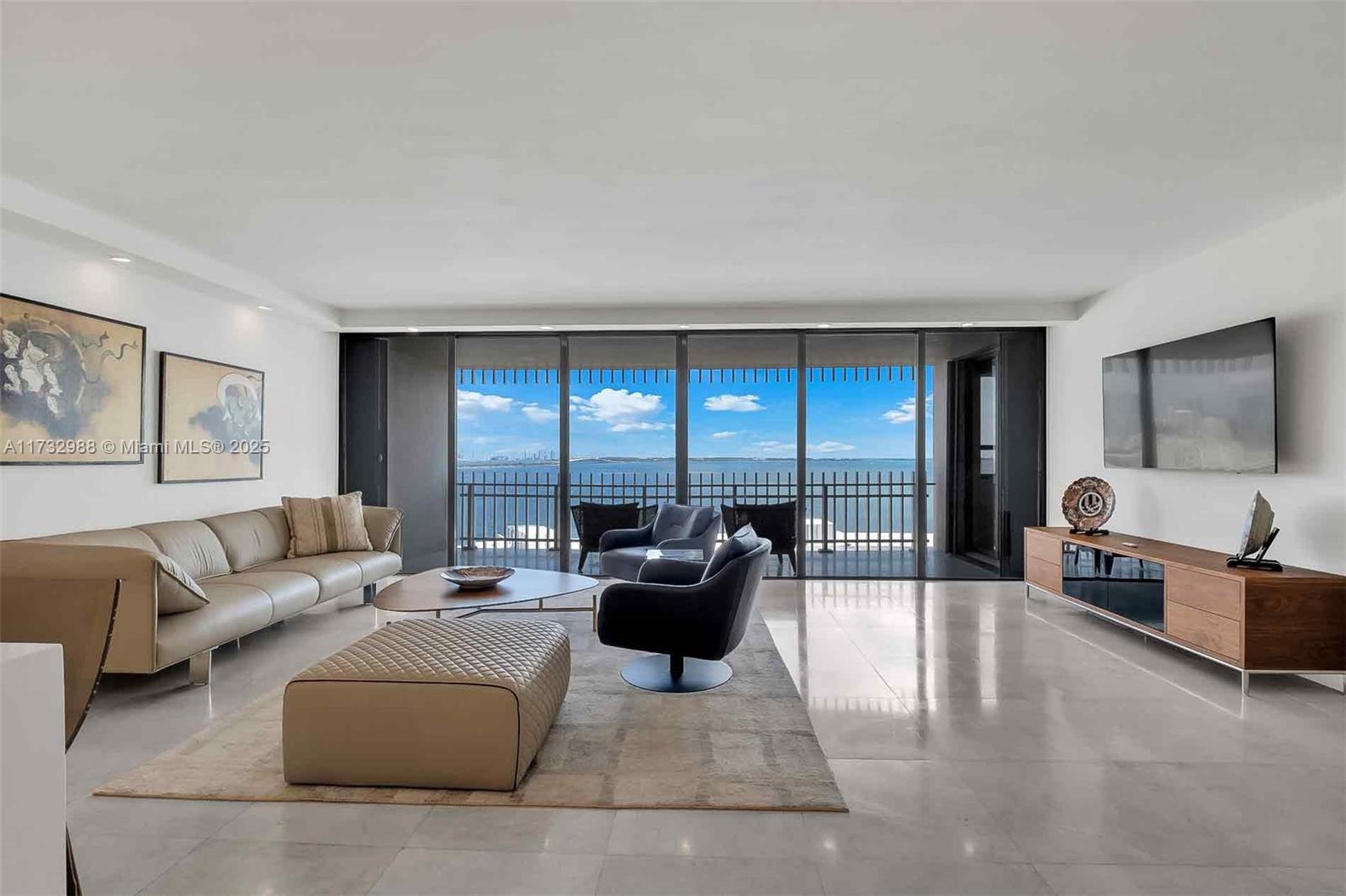 3 Grove Isle Dr #C1407, Coconut Grove, Florida image 1