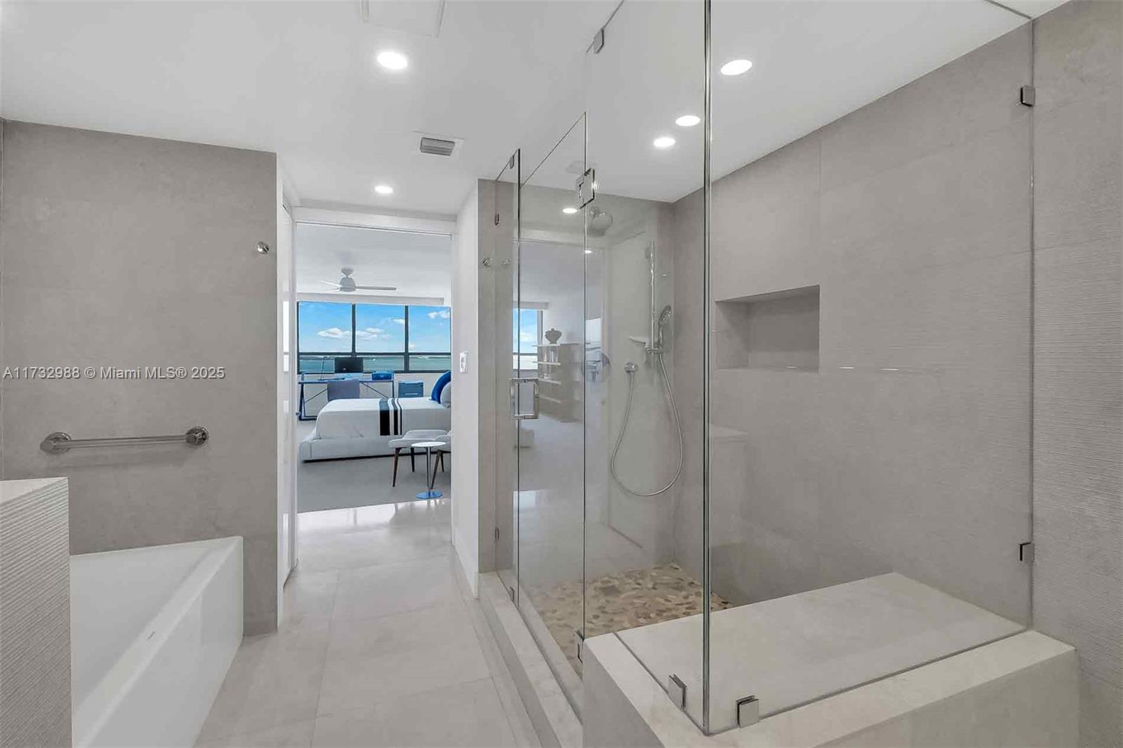 3 Grove Isle Dr #C1407, Coconut Grove, Florida image 26