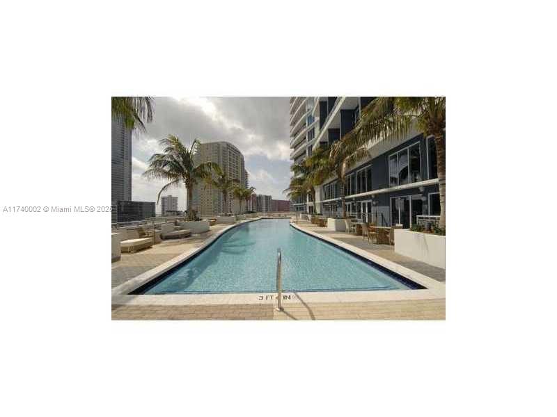 60 SW 13th St #2414, Miami FL 33130