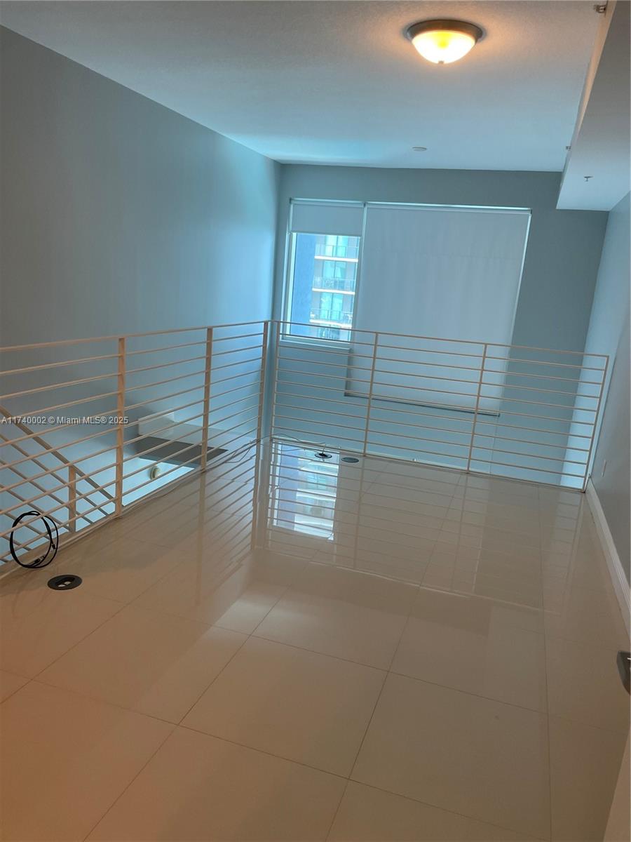 60 SW 13th St #2414, Miami FL 33130