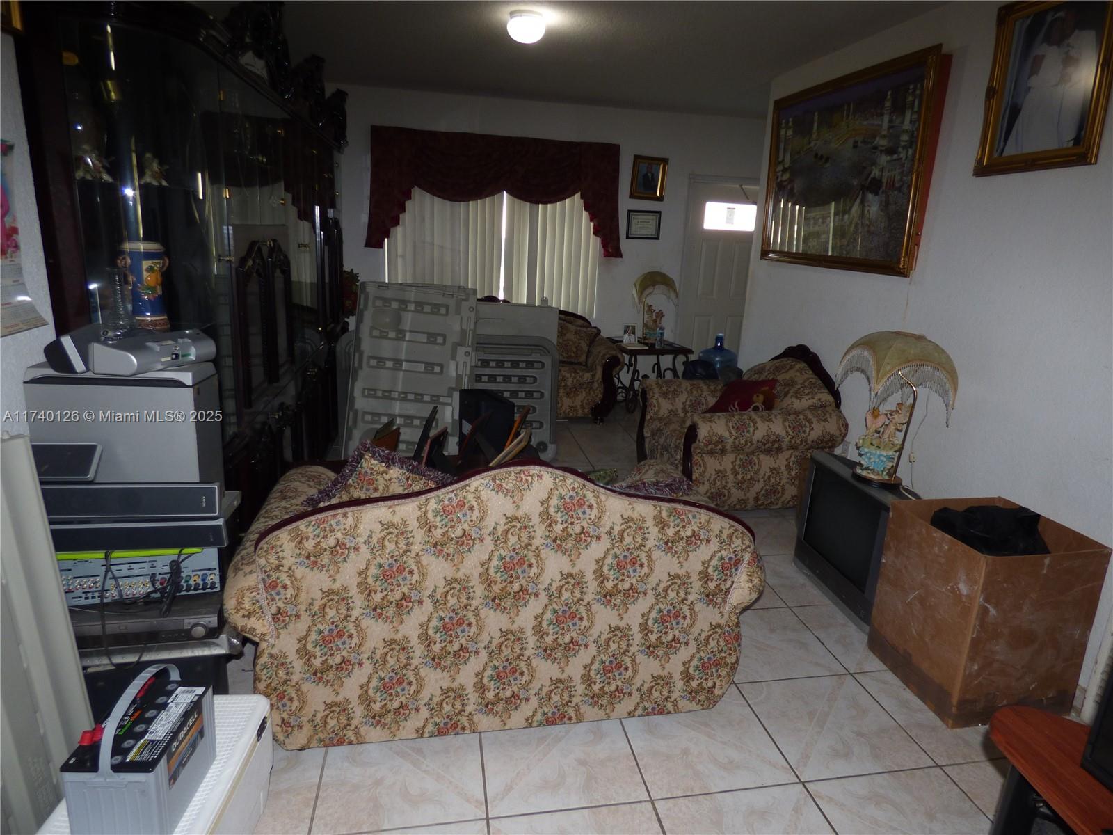 Listing Photo 6