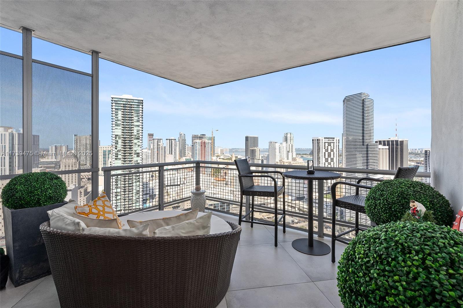 350 S Miami Ave #3805, Miami FL 33130
