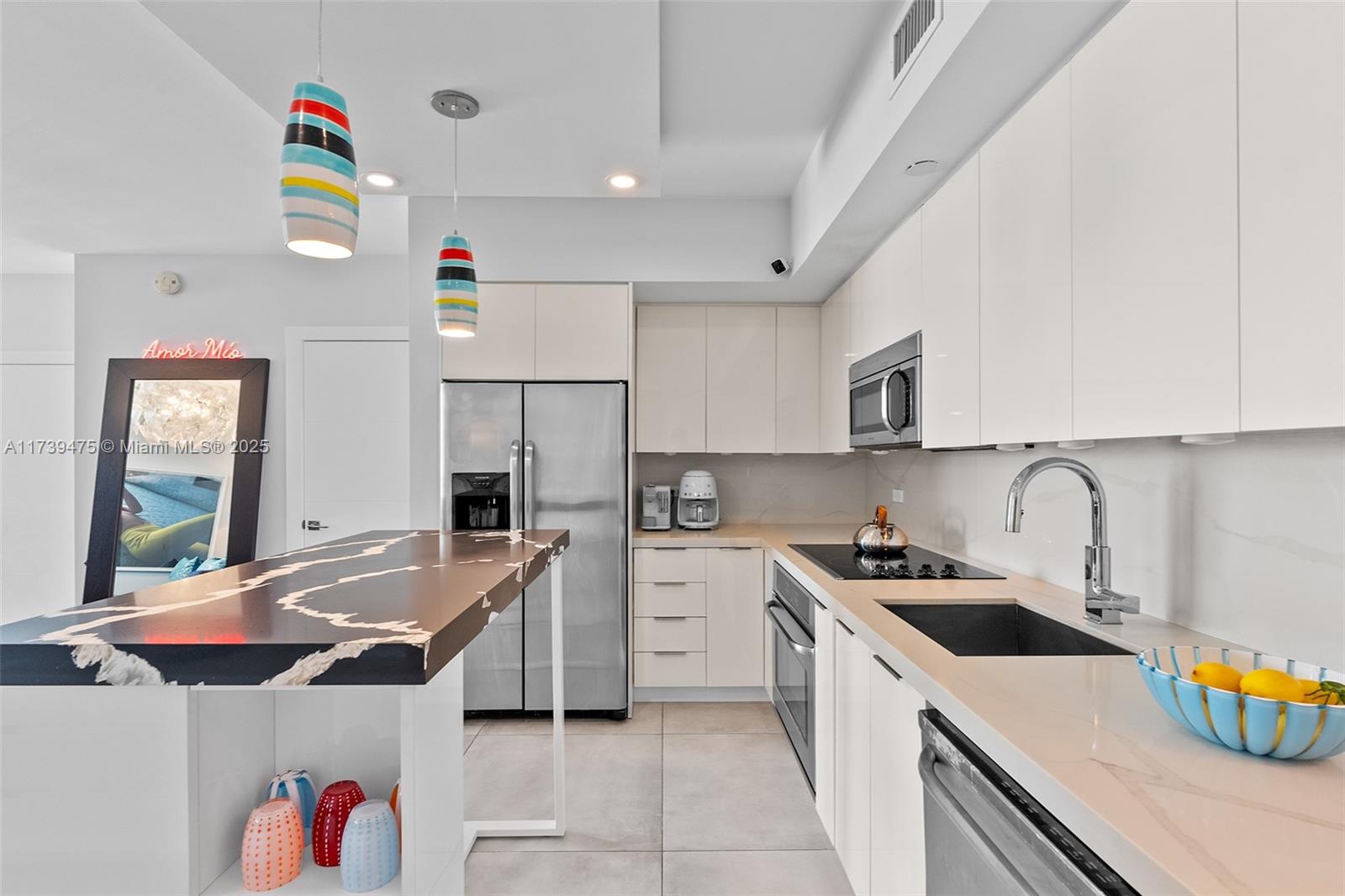 350 S Miami Ave #3805, Miami FL 33130