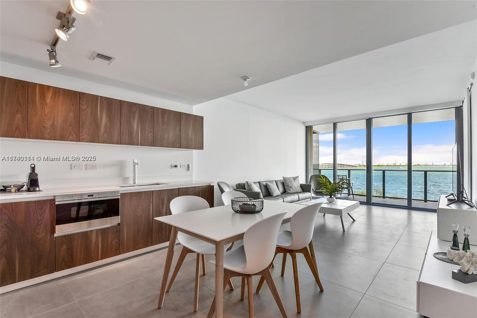 Apartamento en Venta en Miami, FL
