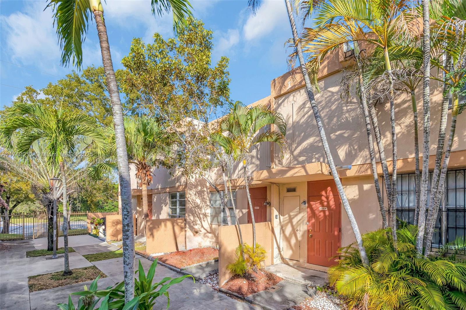 6155 SW 69th St #9 For Sale A11740213, FL