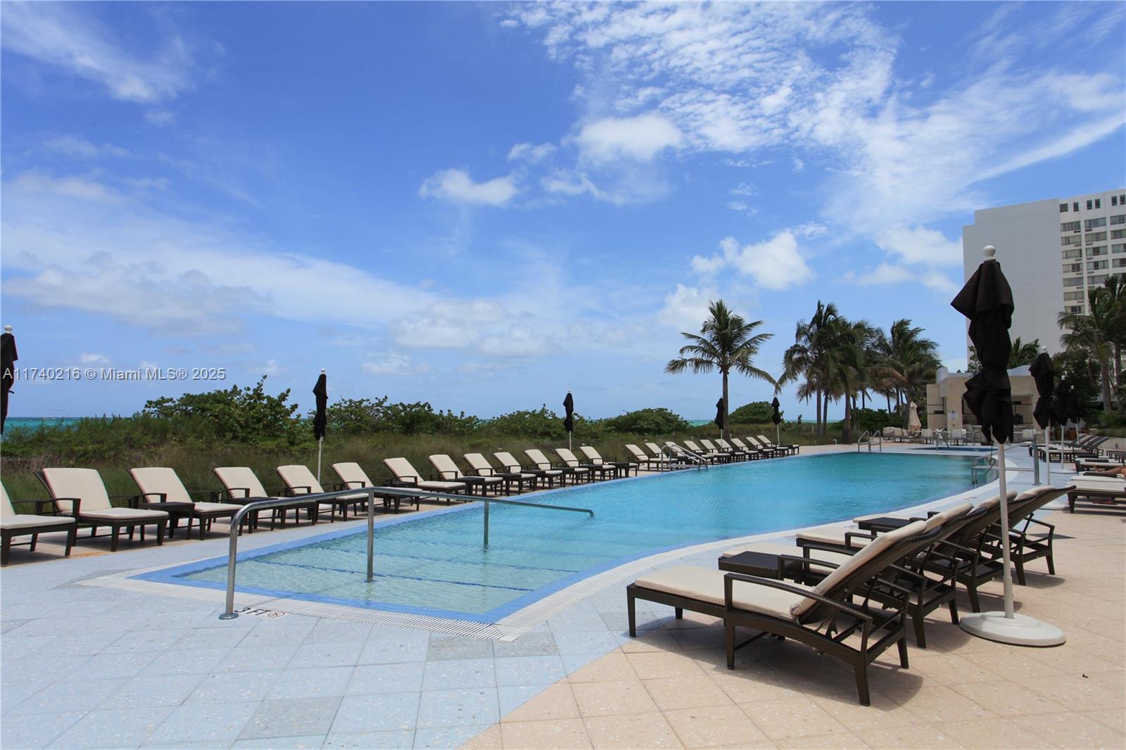 6801 Collins Ave #1108, Miami Beach FL 33141