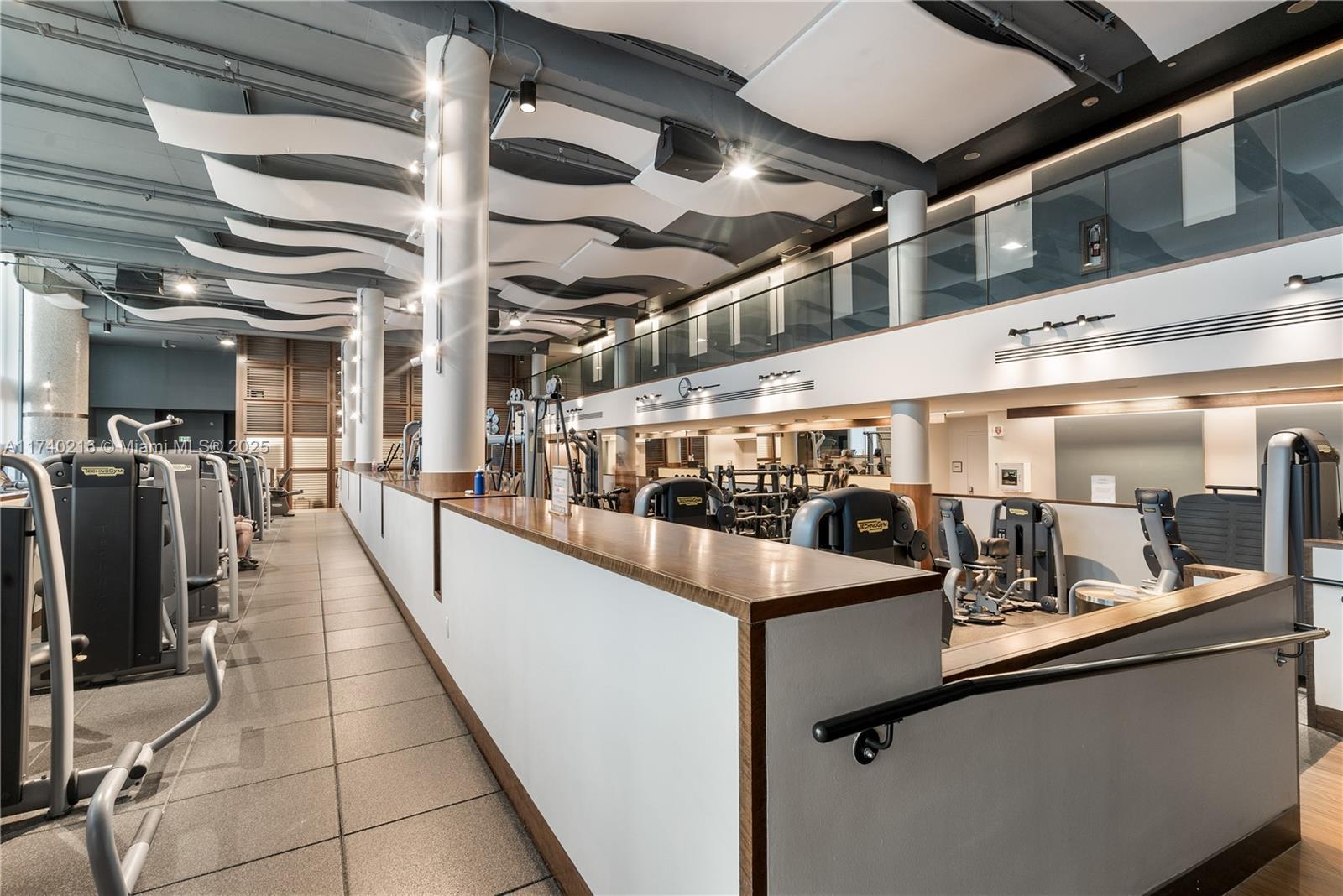6801 Collins Ave #1108, Miami Beach FL 33141