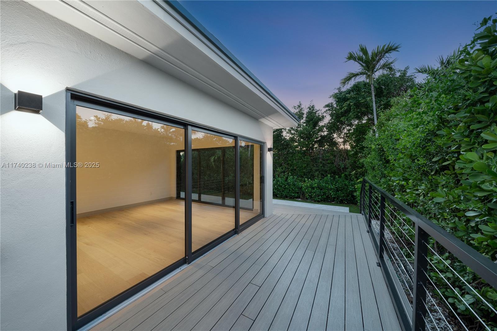 9048 Dickens Ave, Surfside, Florida image 25