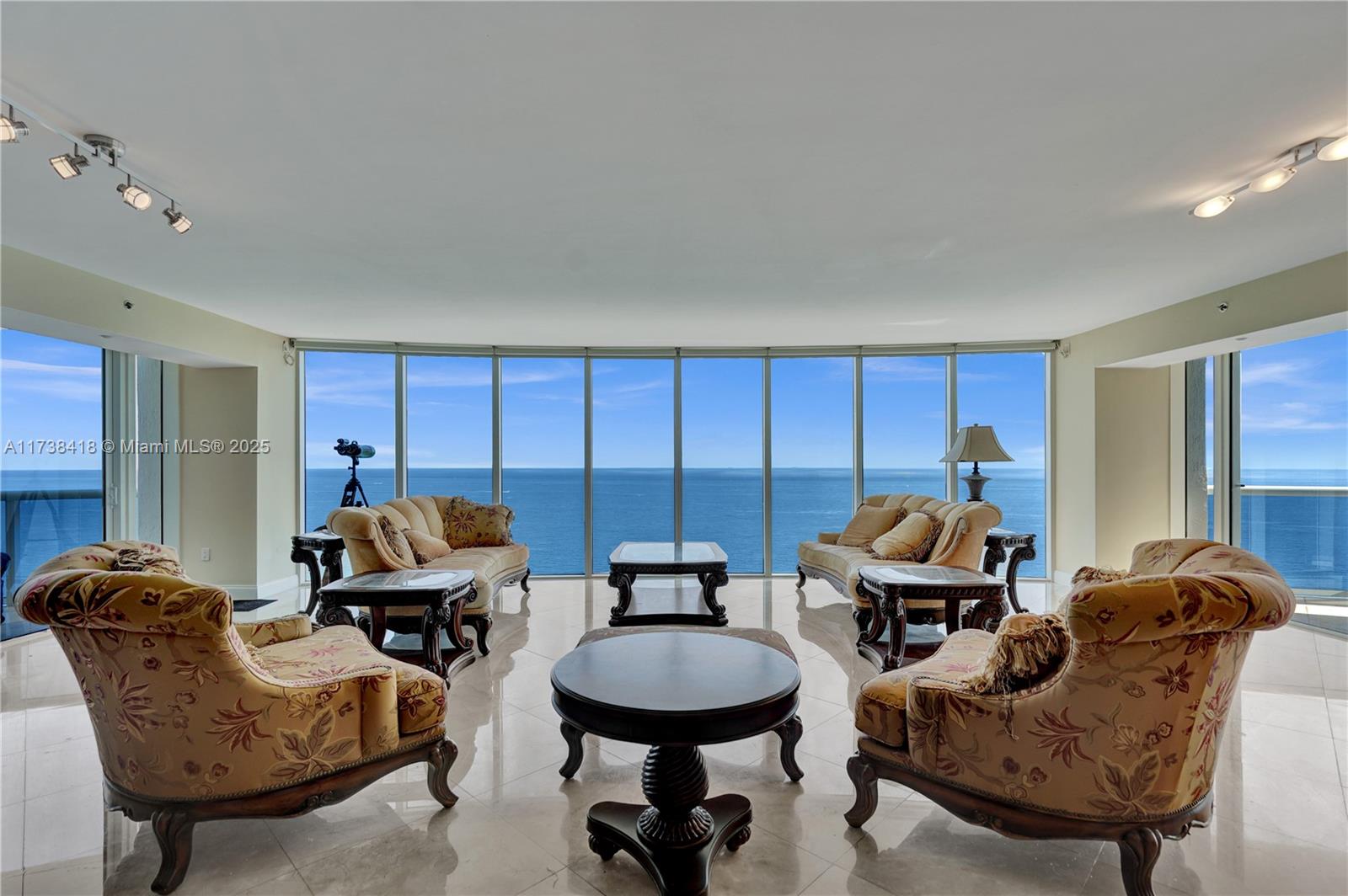 Apartamento en Venta en Sunny Isles Beach, FL