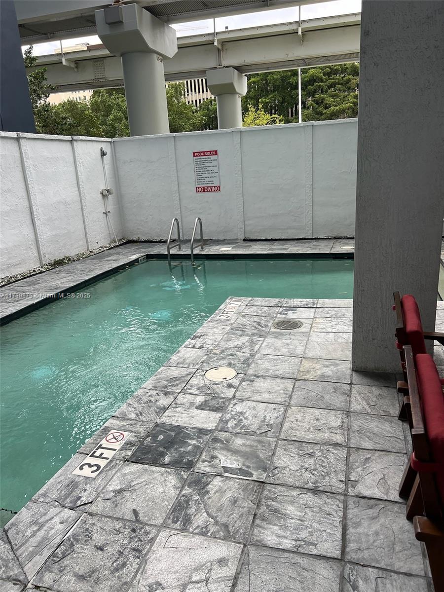 234 NE 3rd St #UPH06, Miami FL 33132