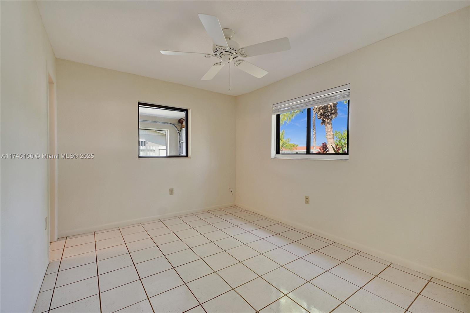 10470 SW 201st Ter, Cutler Bay, Florida image 30