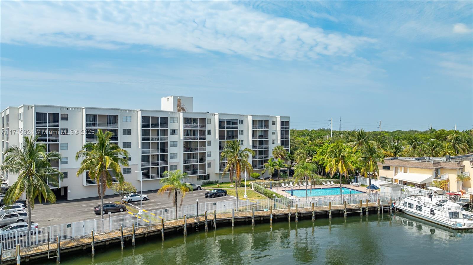 2821 NE 163th St #5J, North Miami Beach, Florida image 37