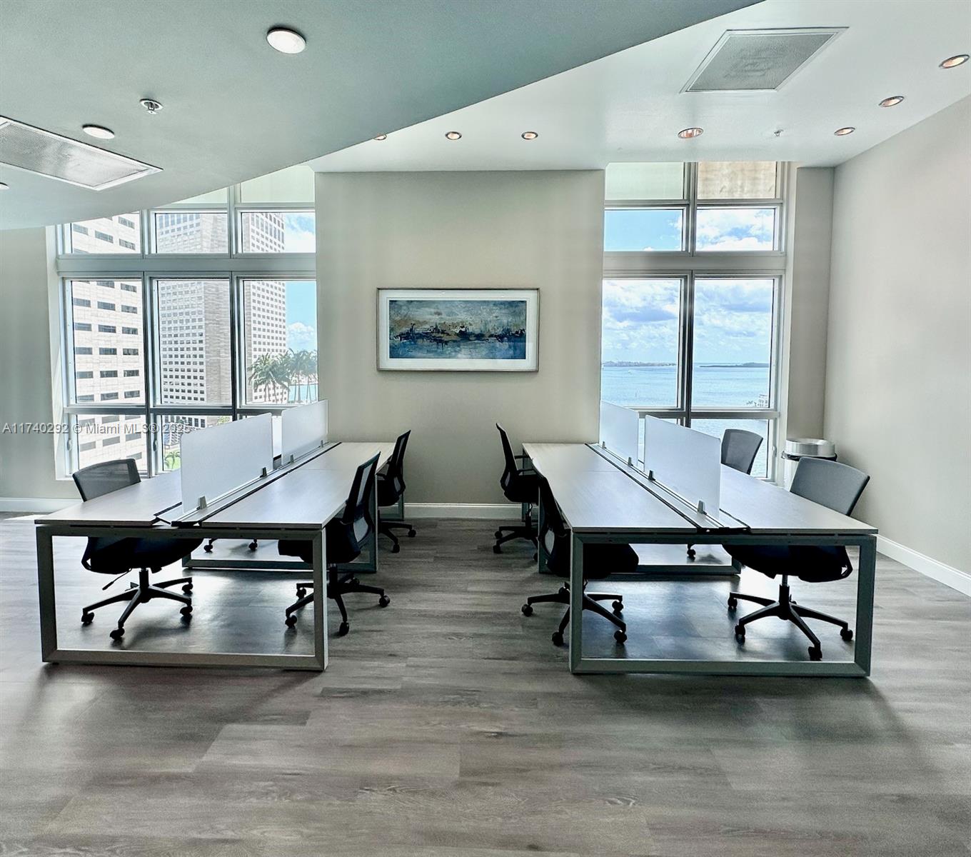 300 S Biscayne Blvd #T-2704, Miami FL 33131
