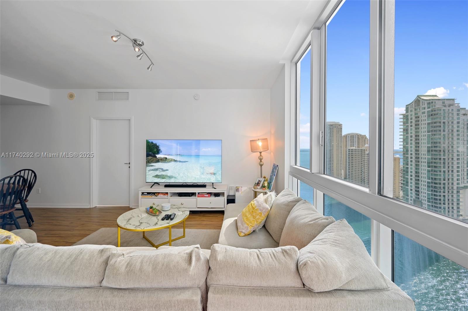 300 S Biscayne Blvd #T-2704, Miami FL 33131