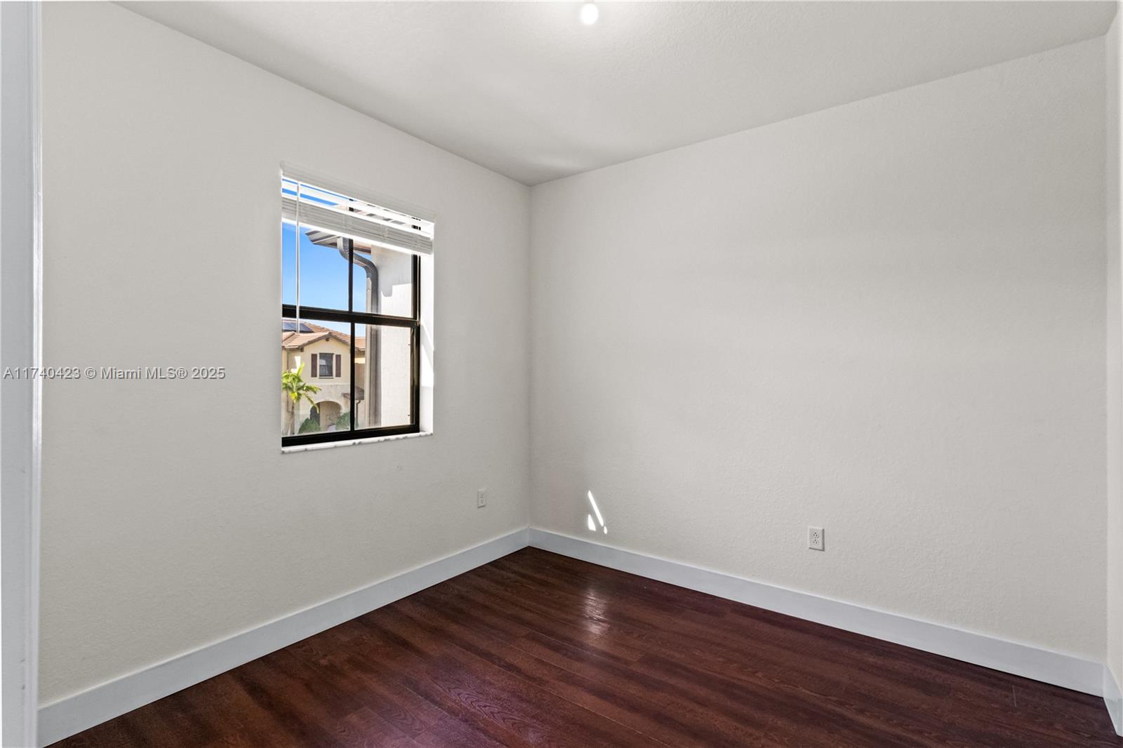 10611 W 33rd Ct #10611, Hialeah, Florida image 28