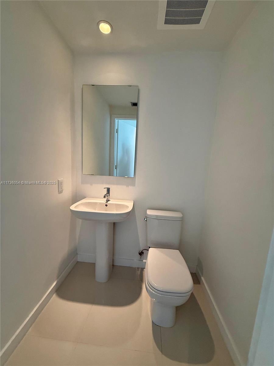 2900 NE 7th Ave #2101, Miami FL 33137