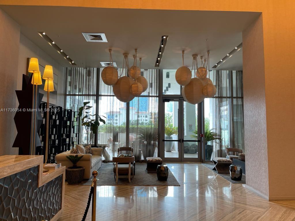 2900 NE 7th Ave #2101, Miami FL 33137