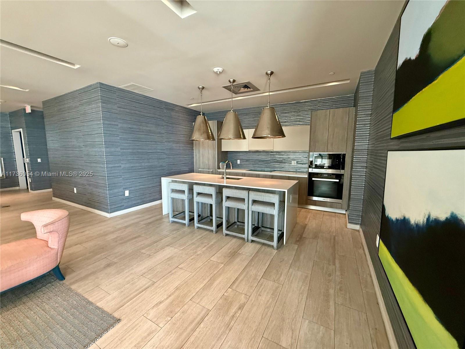 2900 NE 7th Ave #2101, Miami FL 33137