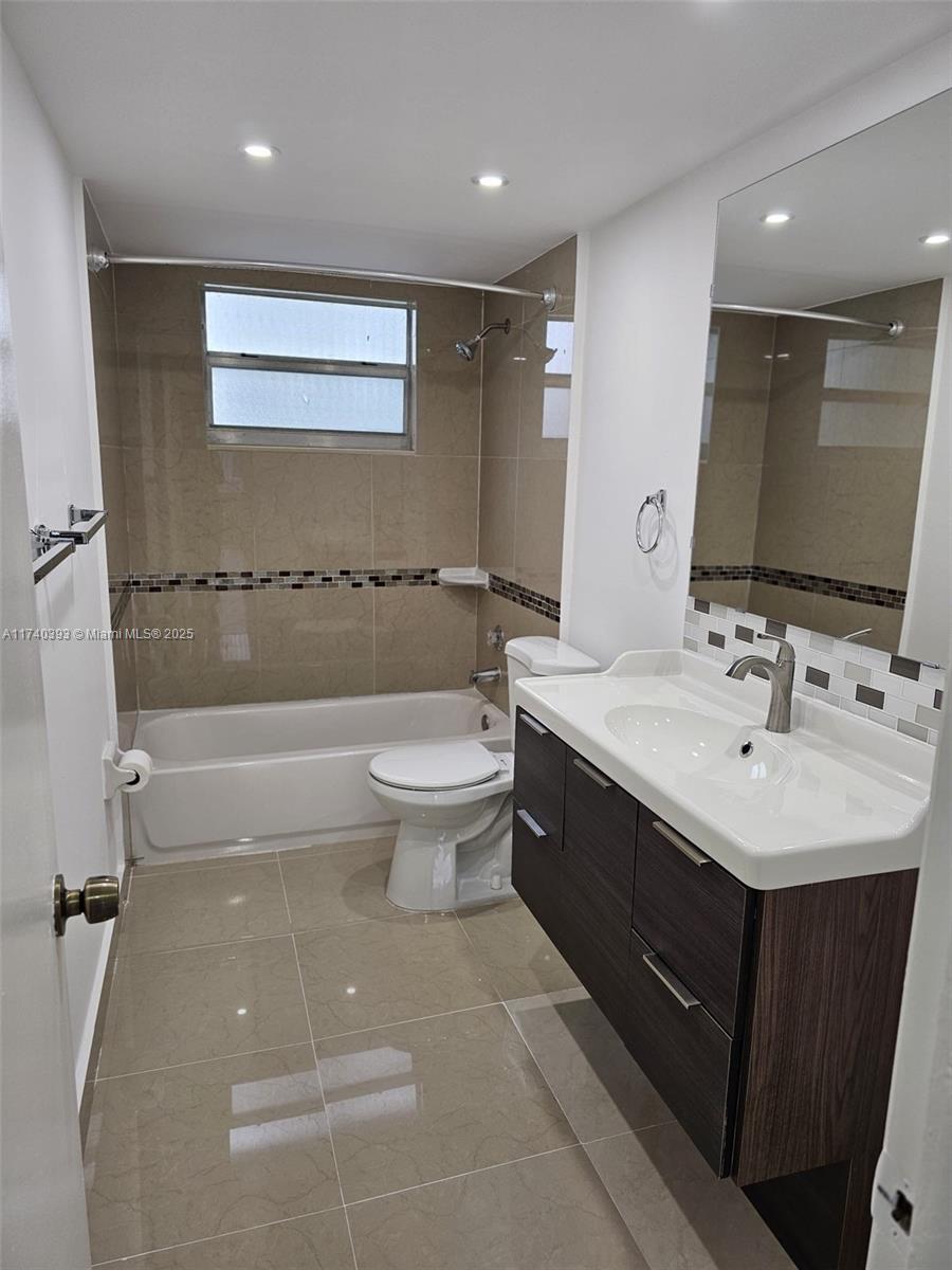 9365 Fontainebleau Blvd #E227, Miami, Florida image 21
