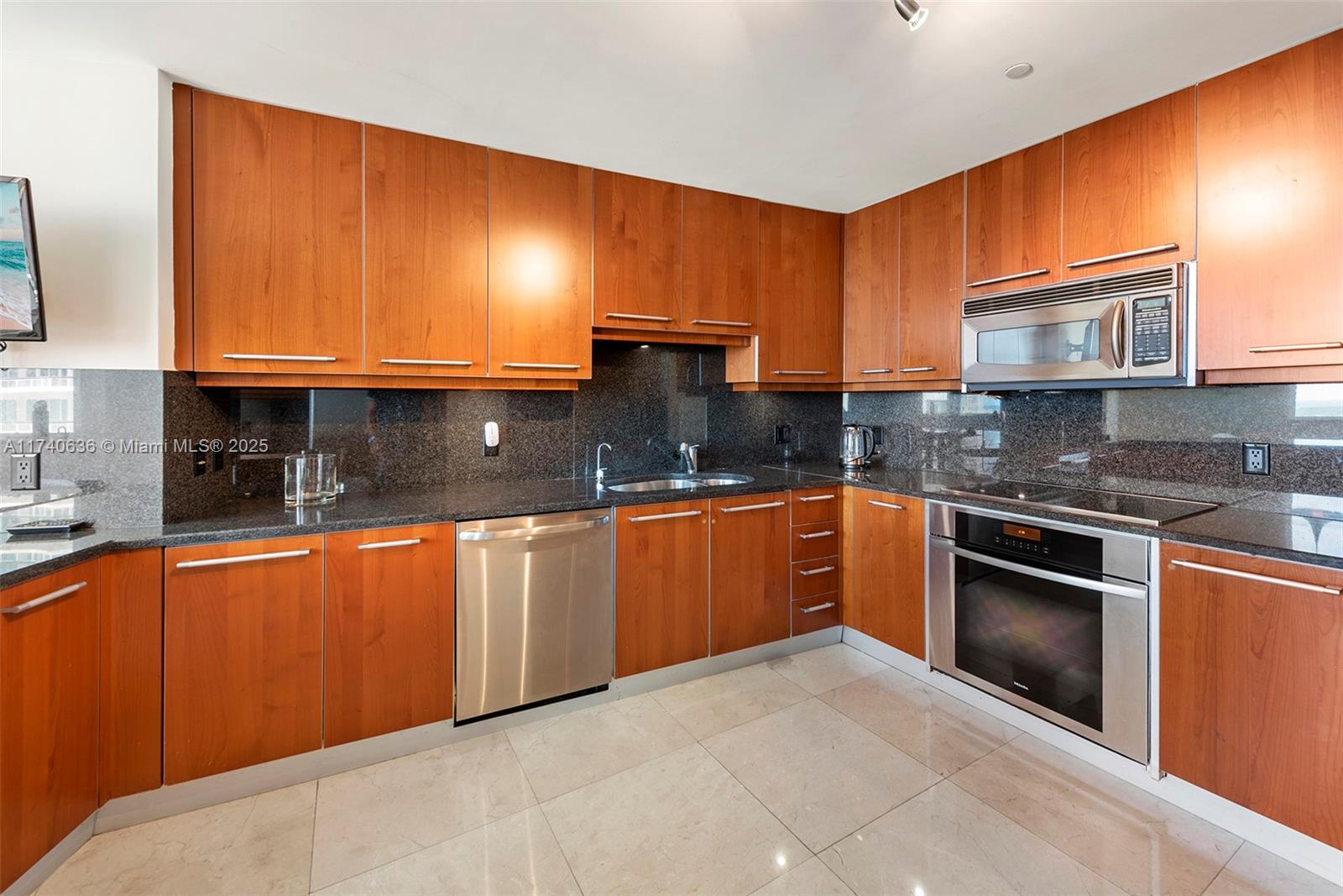 901 Brickell Key Blvd #2808, Miami FL 33131
