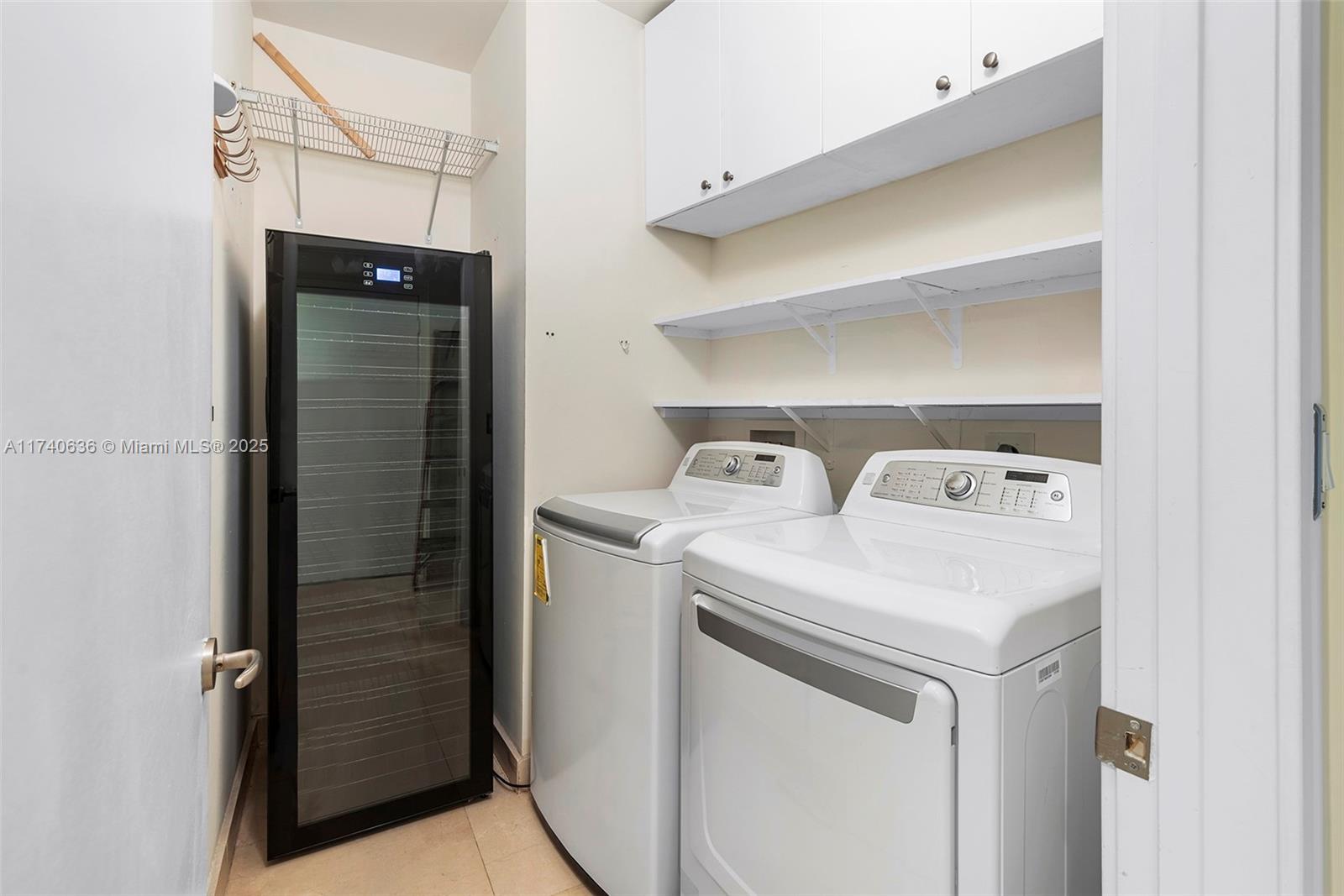 901 Brickell Key Blvd #2808, Miami FL 33131